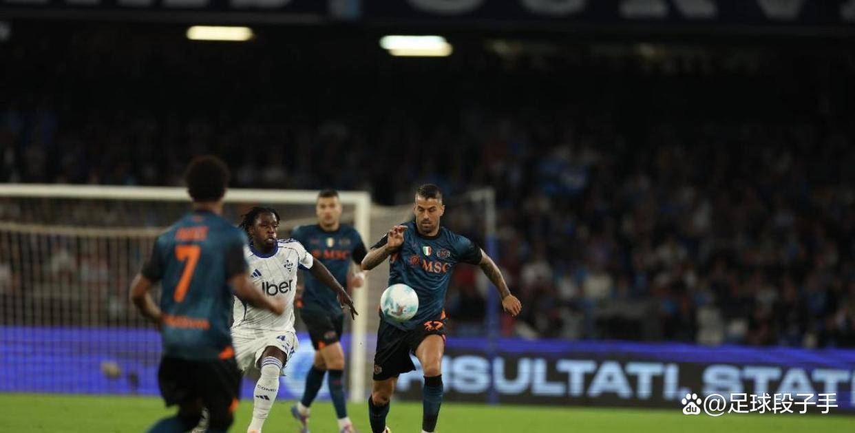 一场沉闷平局的背后，是孔蒂更衣室里真正的难题